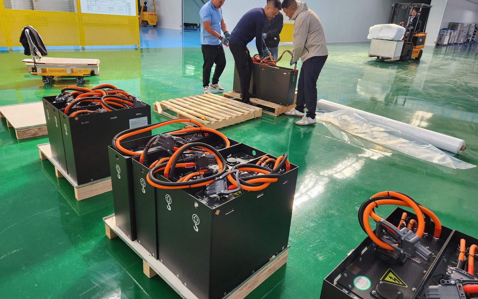 Battery test and ageing racks