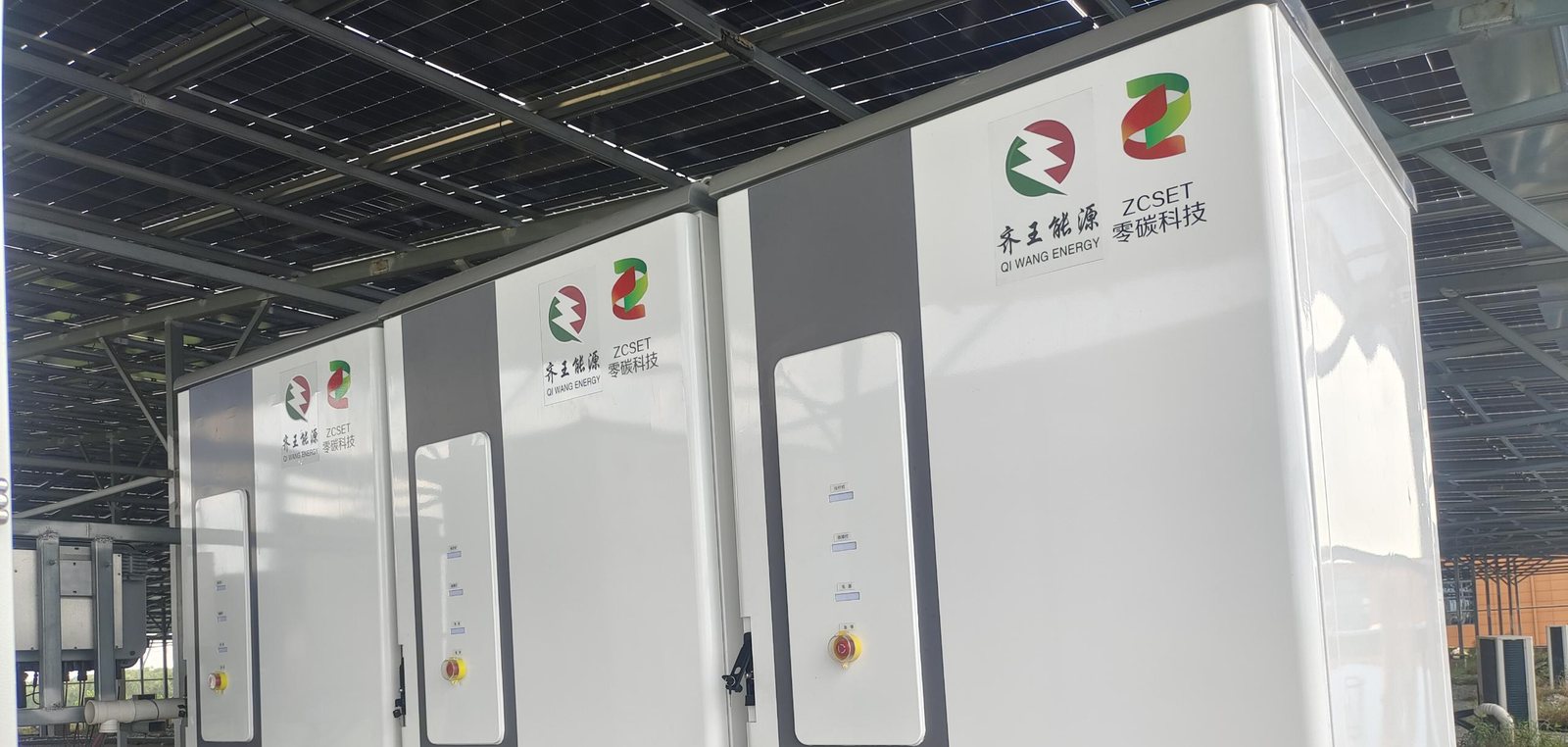 Ba kiến trúc