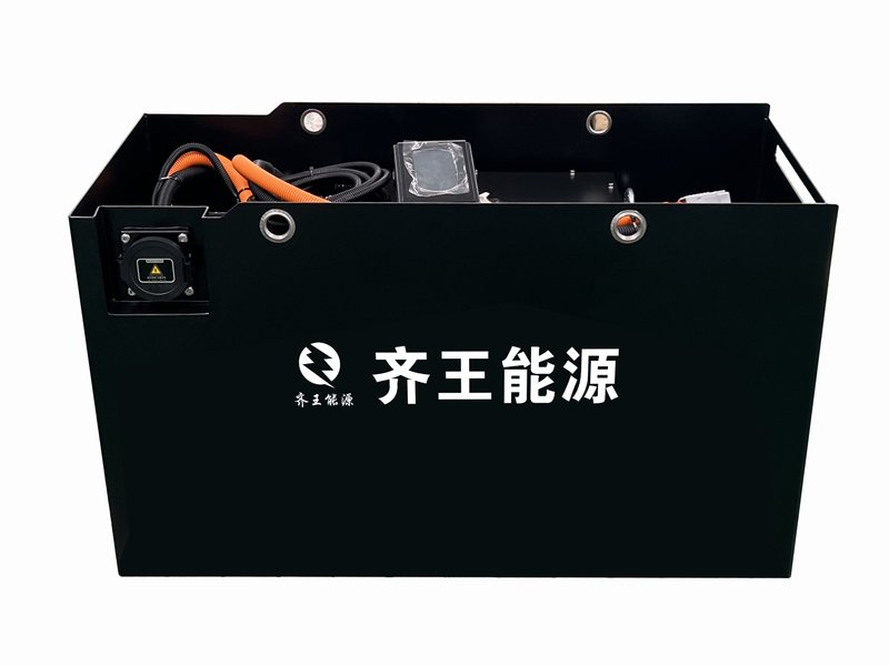 Terminals and connector set on a traction pack